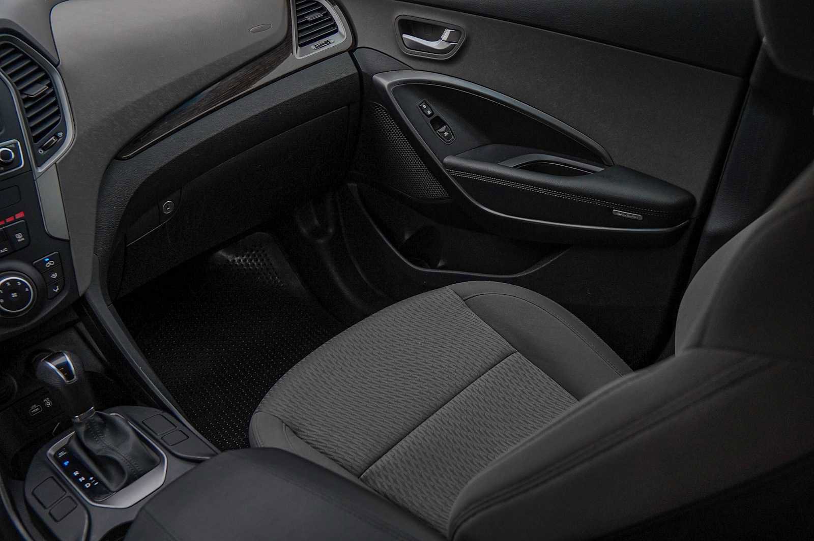 Used 2017 Hyundai Santa Fe Sport w/ Cargo Package image 27