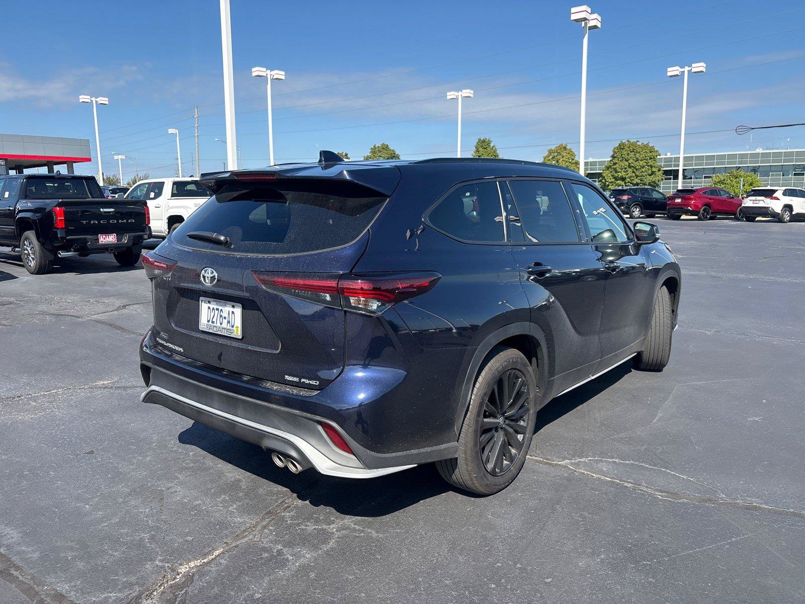 Used 2026 Toyota Highlander XSE AWD/4WD image 10