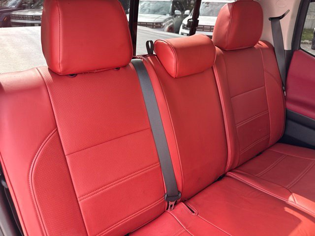 Used 2018 Toyota Tacoma SR5 RWD image 27