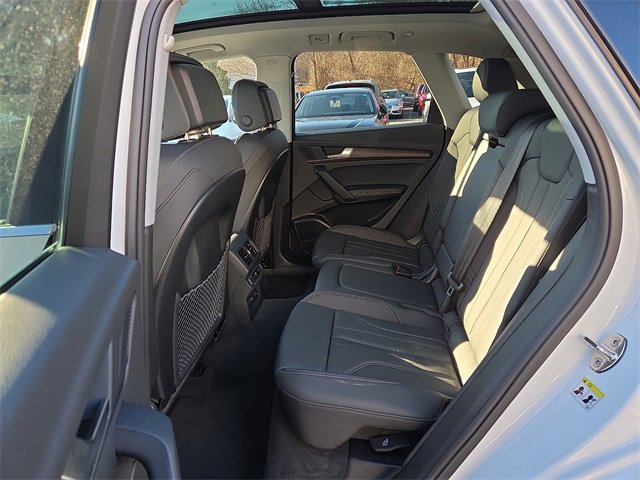Certified 2025 Audi Q5 2.0T Premium Plus w/ Premium Plus Package image 11
