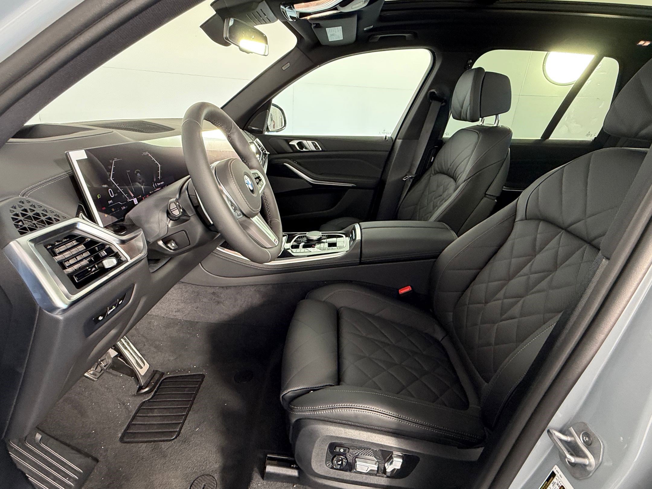 New 2026 BMW X5 sDrive40i w/ M Sport Package image 5