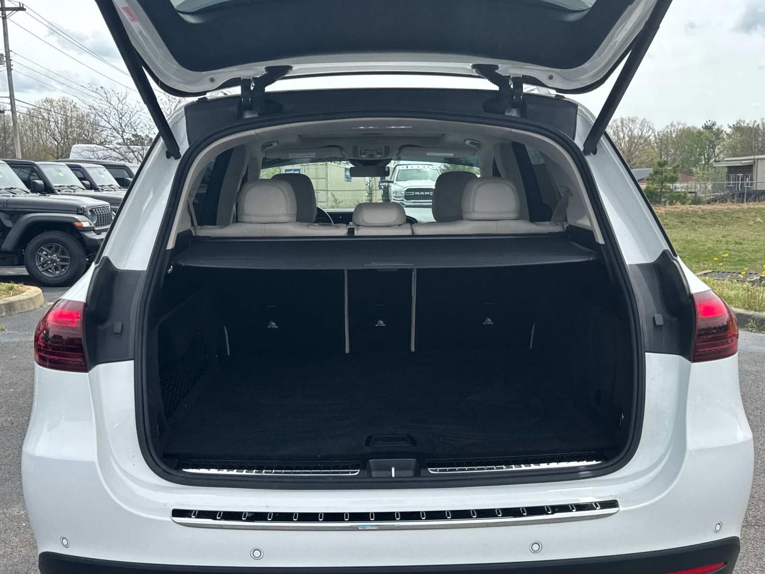 Used 2025 Mercedes-Benz GLE 350 4MATIC image 13