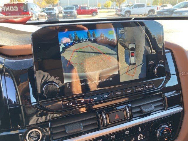 Used 2024 Nissan Pathfinder Platinum w/ Cargo Package image 22