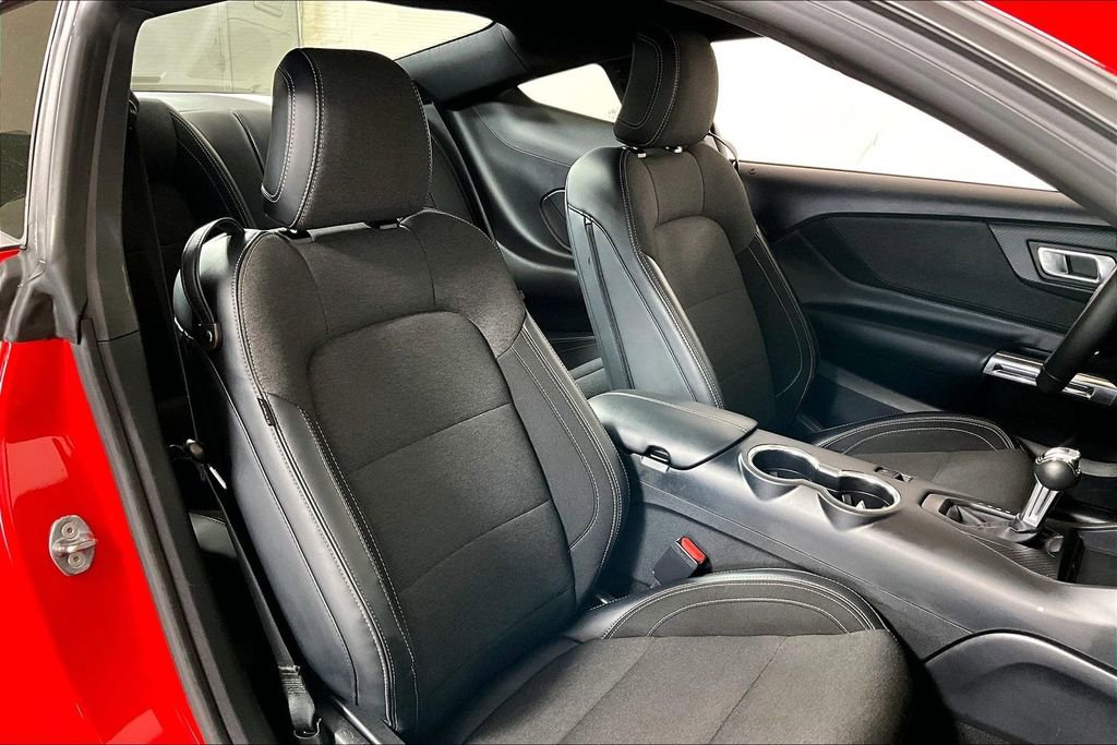 Used 2024 Ford Mustang Coupe image 7
