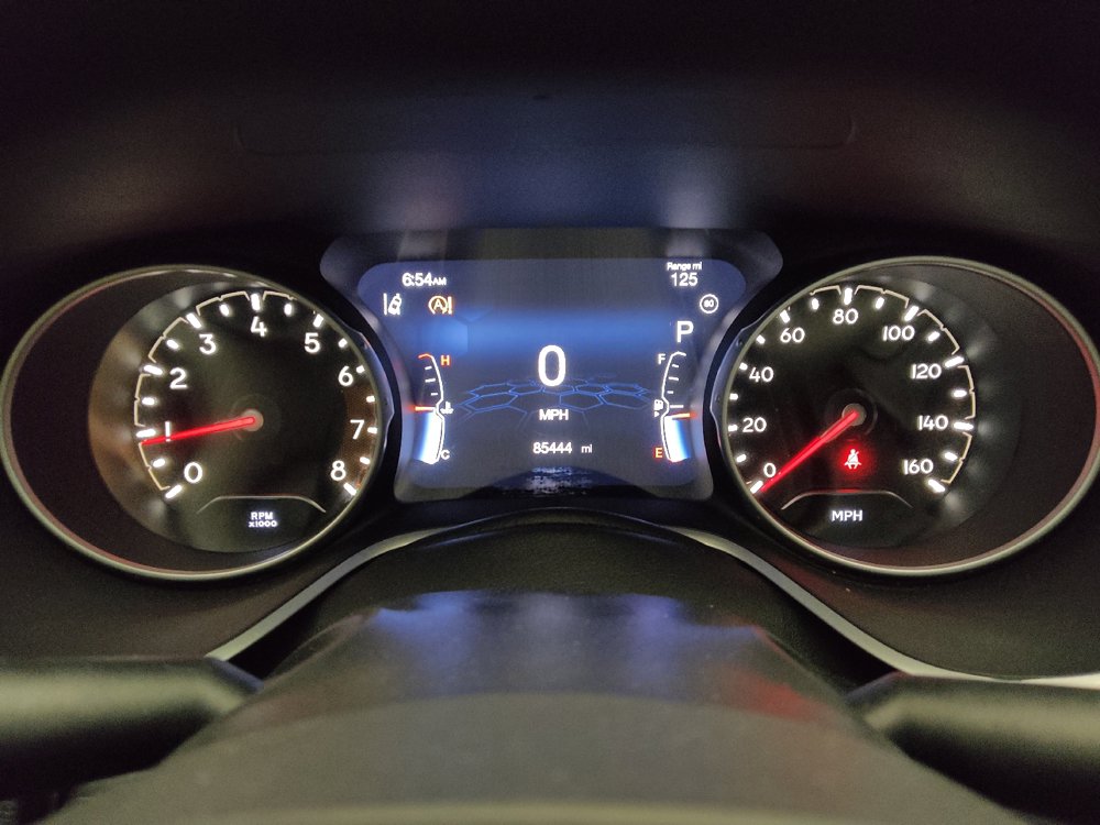 Used 2018 Jeep Compass Latitude w/ Popular Equipment Group FWD image 23