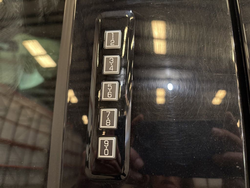 Used 2024 Ford F350 Lariat w/ Chrome Package image 19