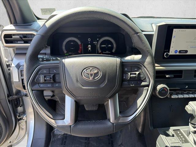 Certified 2025 Toyota Tacoma TRD Off-Road AWD/4WD image 14