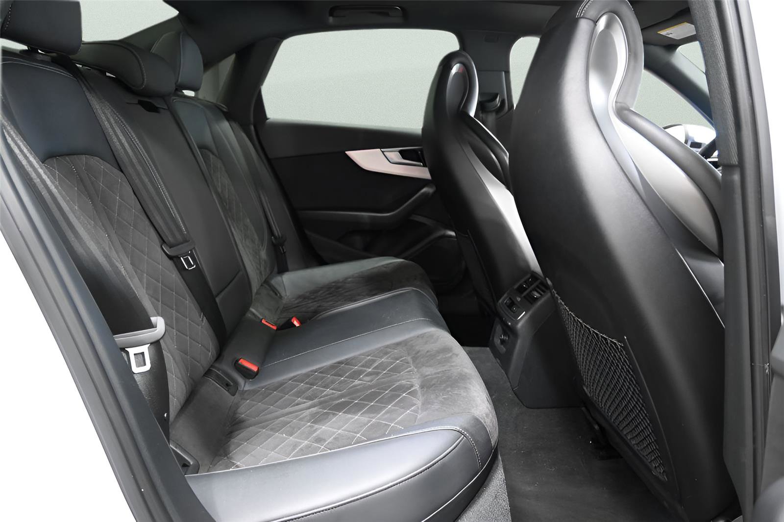 Used 2021 Audi S4 Premium w/ Convenience Package image 18