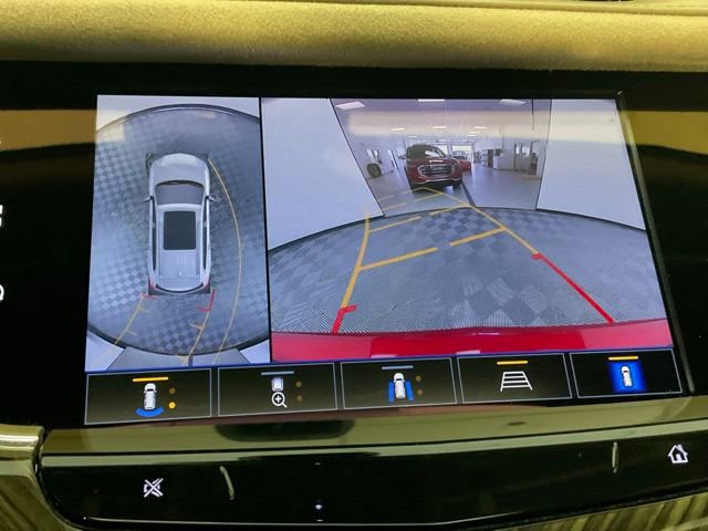 Used 2022 Cadillac XT6 Sport w/ Platinum Package image 9