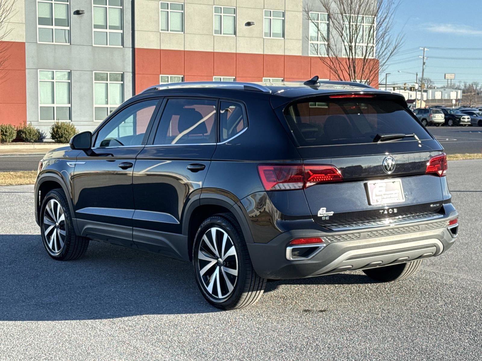 Used 2023 Volkswagen Taos SE image 26