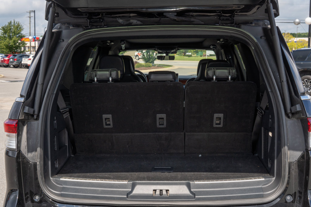 Used 2024 Lincoln Navigator Reserve AWD/4WD image 10