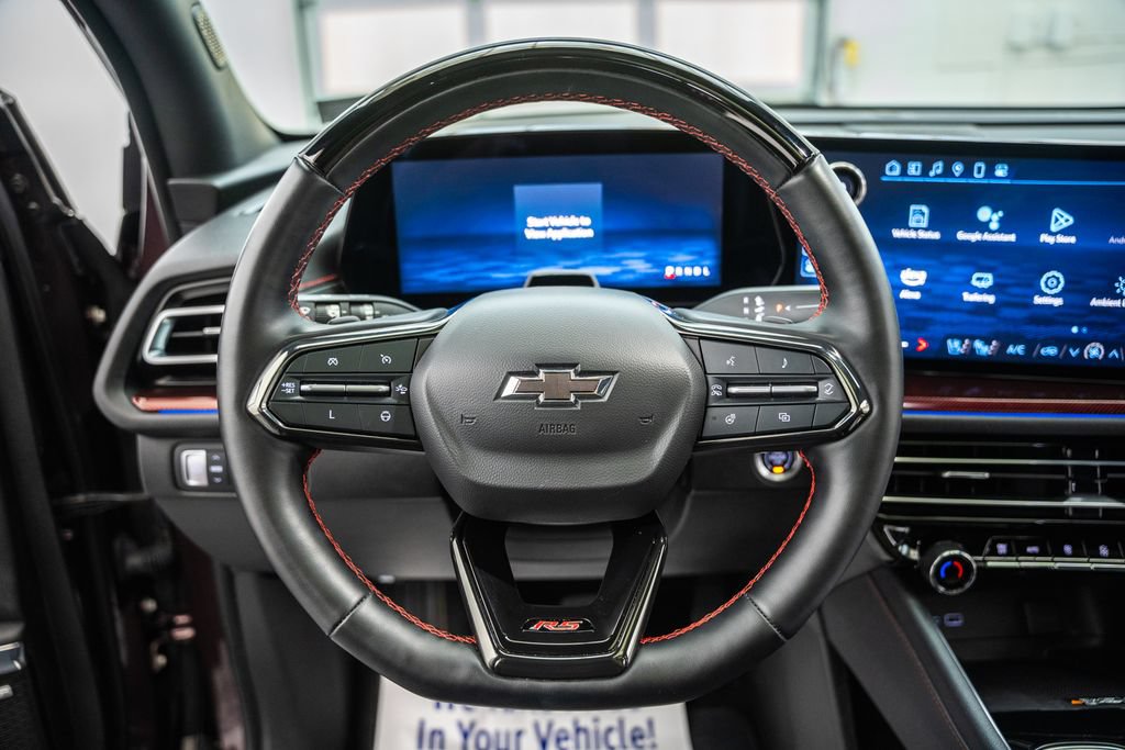 Used 2024 Chevrolet Traverse RS FWD image 30