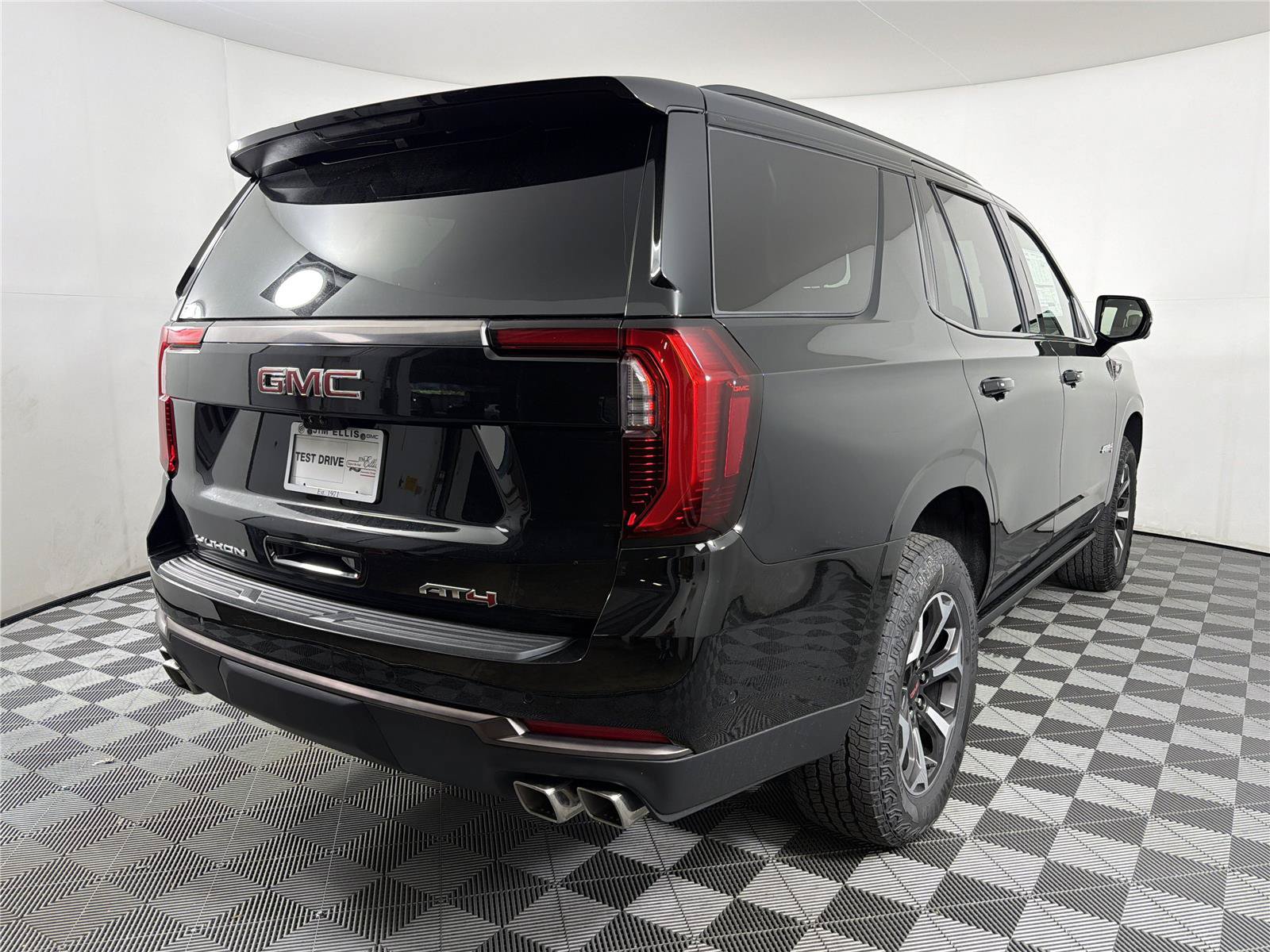 New 2026 GMC Yukon AT4 Ultimate AWD/4WD image 6