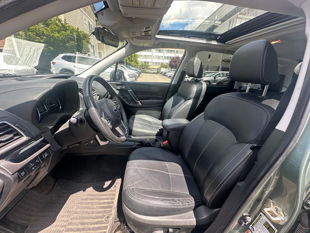 Used 2017 Subaru Forester 2.5i Touring AWD/4WD image 11