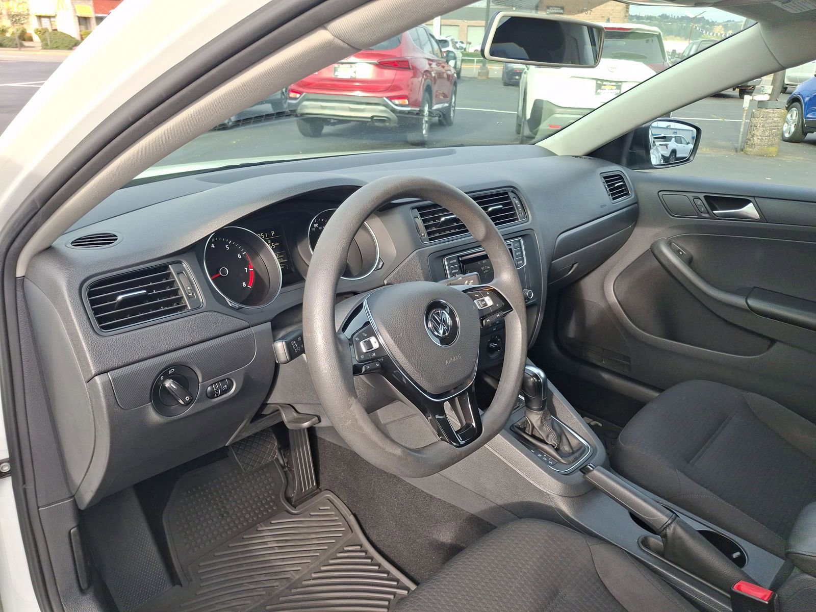 Used 2016 Volkswagen Jetta S image 17