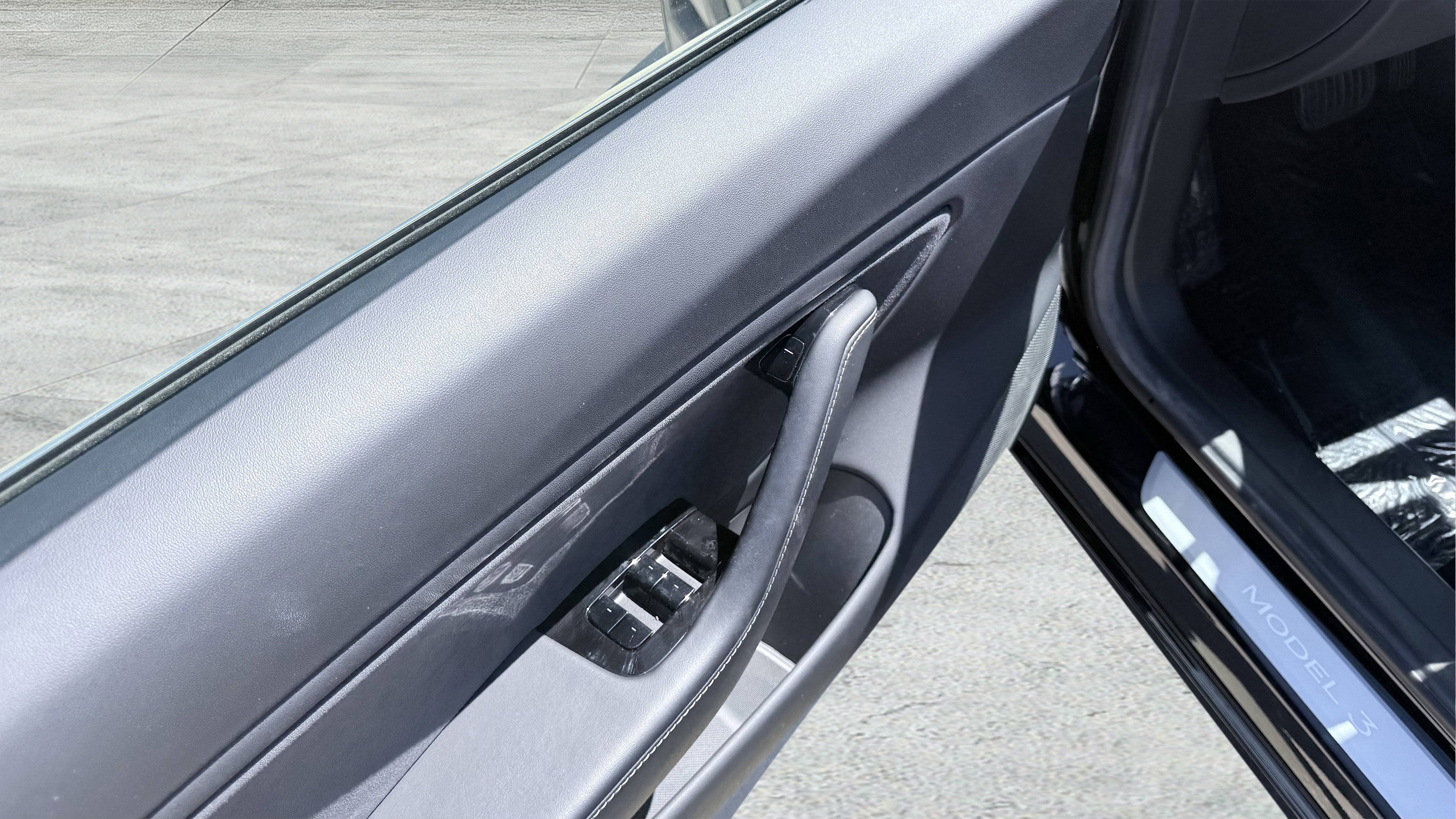 Used 2018 Tesla Model 3 Long Range image 25