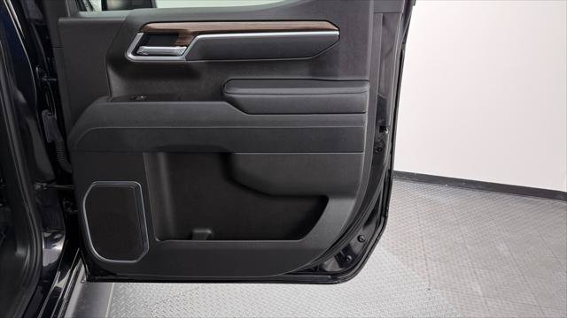 Used 2025 Chevrolet Silverado 1500 RST RWD image 23