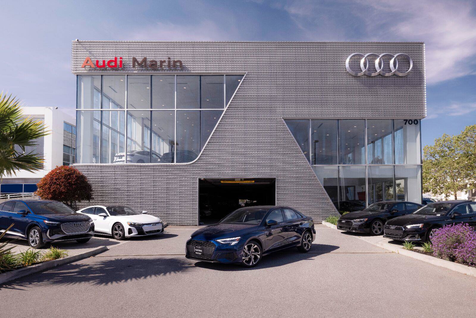 Used 2021 Audi Q7 3.0T Premium Plus w/ Executive Package AWD/4WD image 16