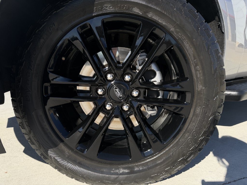 Used 2024 Ford Expedition XLT RWD image 9