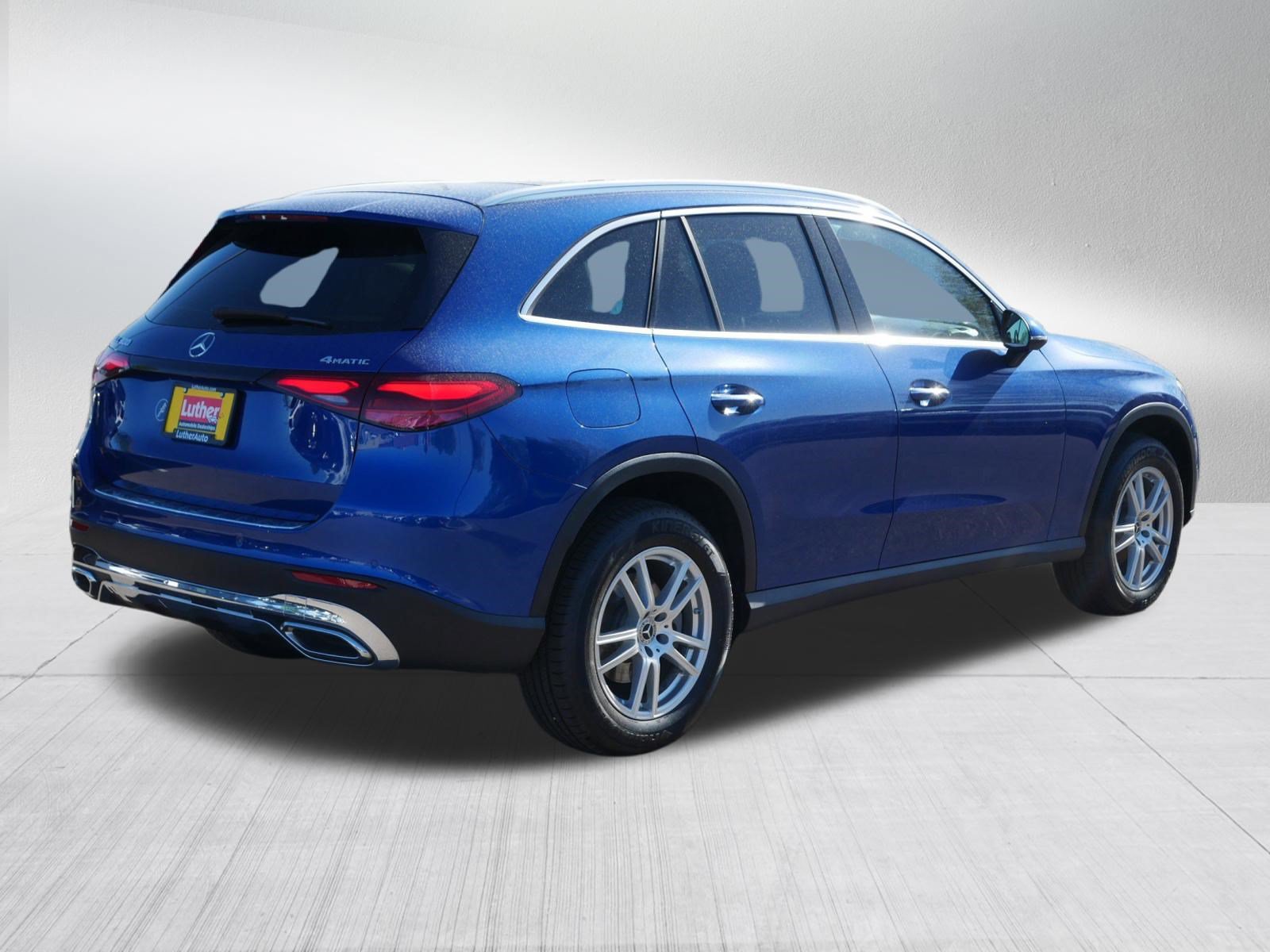 Used 2023 Mercedes-Benz GLC 300 4MATIC image 7