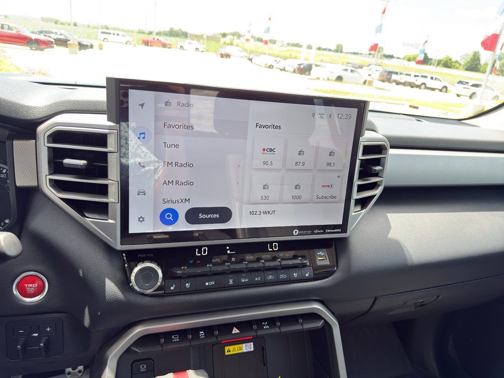 Used 2022 Toyota Tundra Limited AWD/4WD image 19