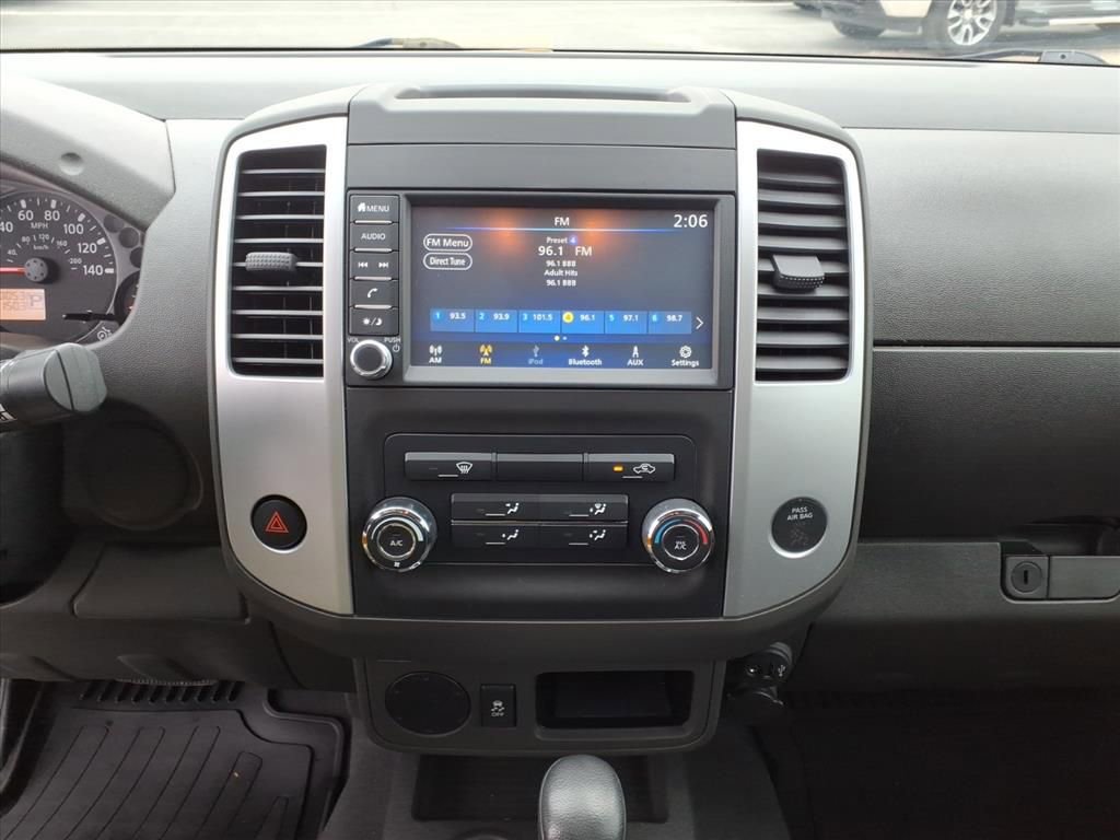 Used 2021 Nissan Frontier SV w/ SV Utility Package image 17