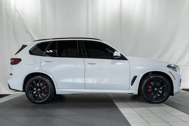 Used 2023 BMW X5 xDrive40i w/ M Sport Package image 3