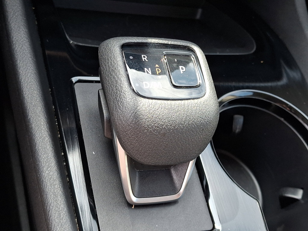 Used 2025 Nissan Rogue SV AWD/4WD image 27