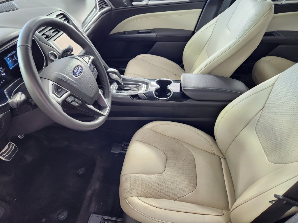Used 2015 Ford Fusion Titanium FWD image 12