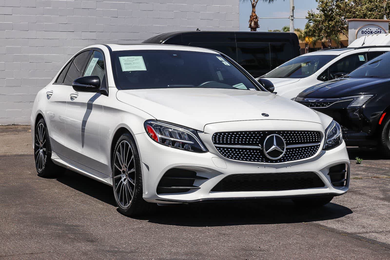 Used 2021 Mercedes-Benz C 300 Sedan image 3