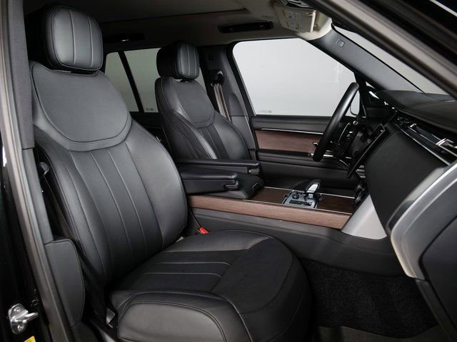 Used 2023 Land Rover Range Rover SE AWD/4WD image 3