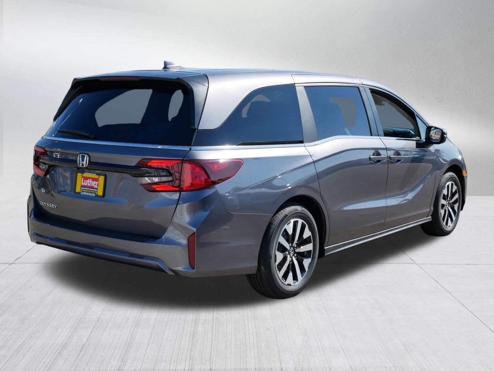 Certified 2026 Honda Odyssey EX-L image 7