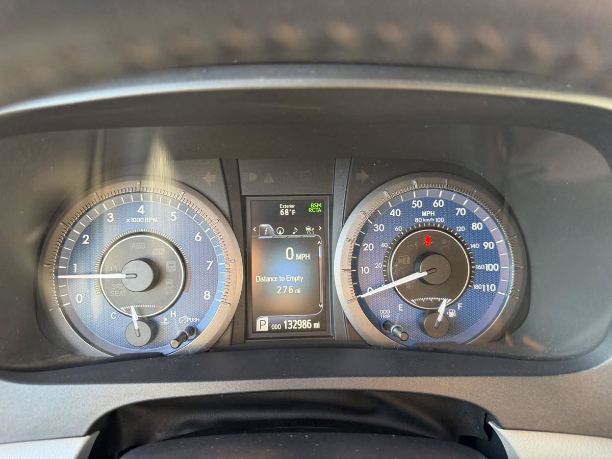 Used 2020 Toyota Sienna XLE Premium AWD/4WD image 28