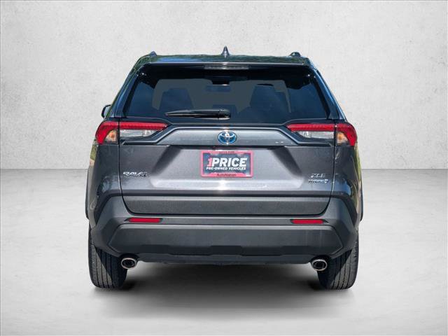 Used 2024 Toyota RAV4 XLE AWD/4WD image 7