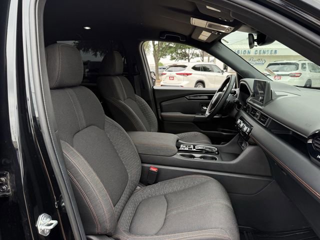 Used 2025 Honda Pilot Sport image 30