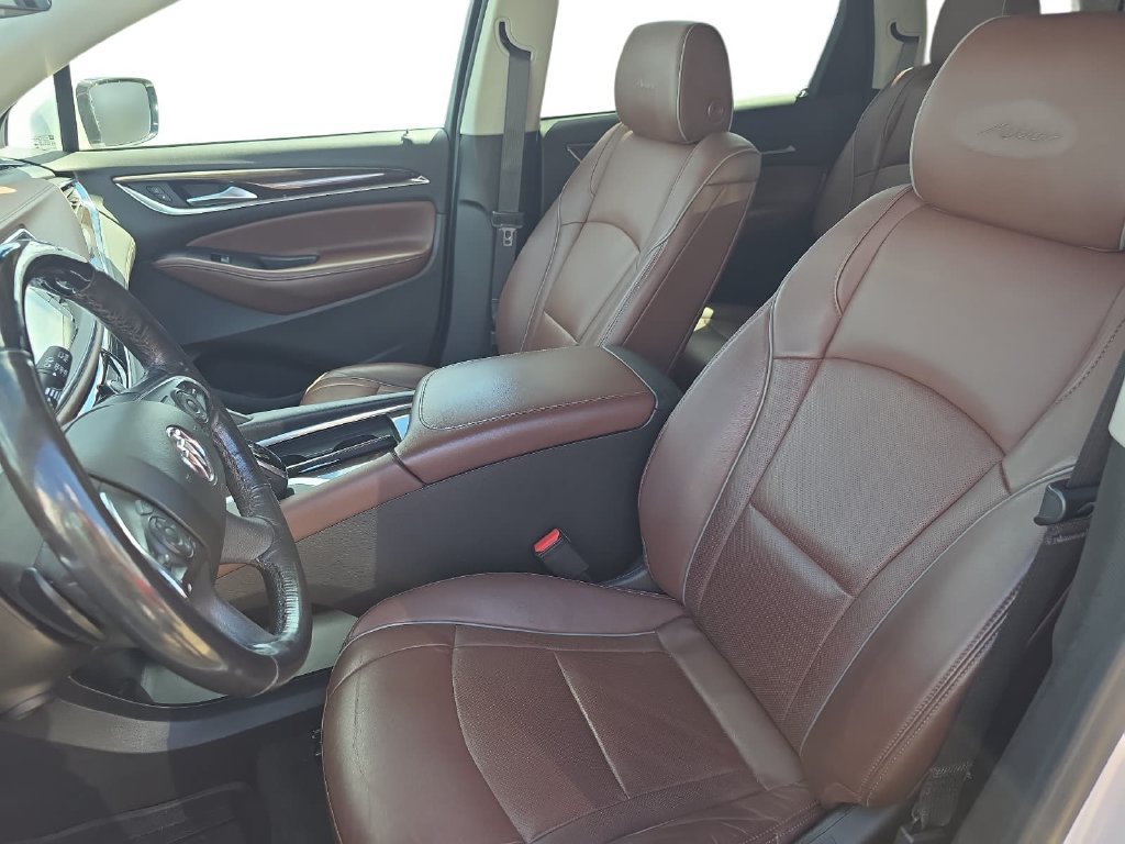 Used 2021 Buick Enclave Avenir w/ Avenir Technology Package AWD/4WD image 13