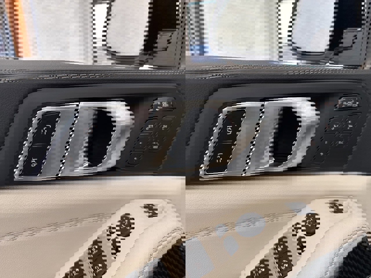 New 2026 BMW X7 M60i image 42