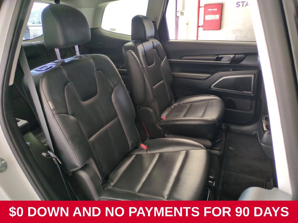 Used 2025 Kia Telluride S FWD image 29