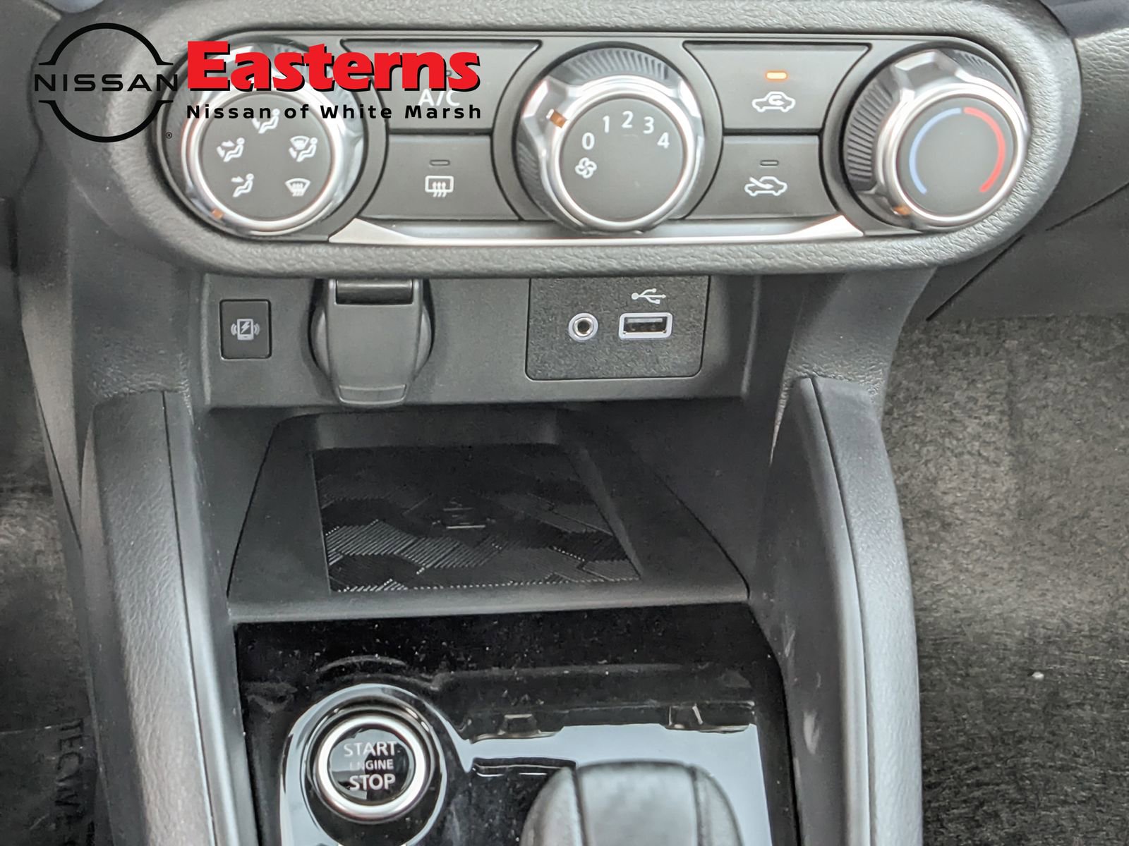 New 2025 Nissan Versa SV w/ Trunk Package image 21