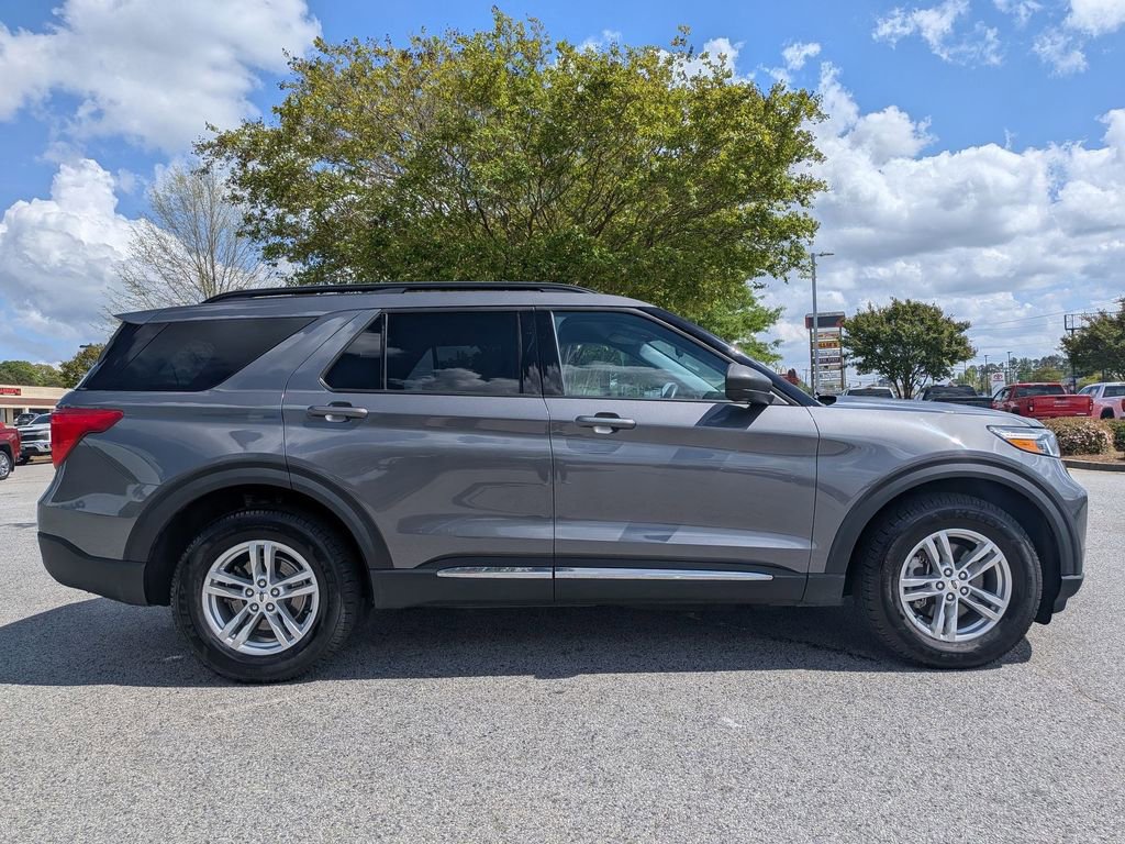 Used 2022 Ford Explorer XLT image 9