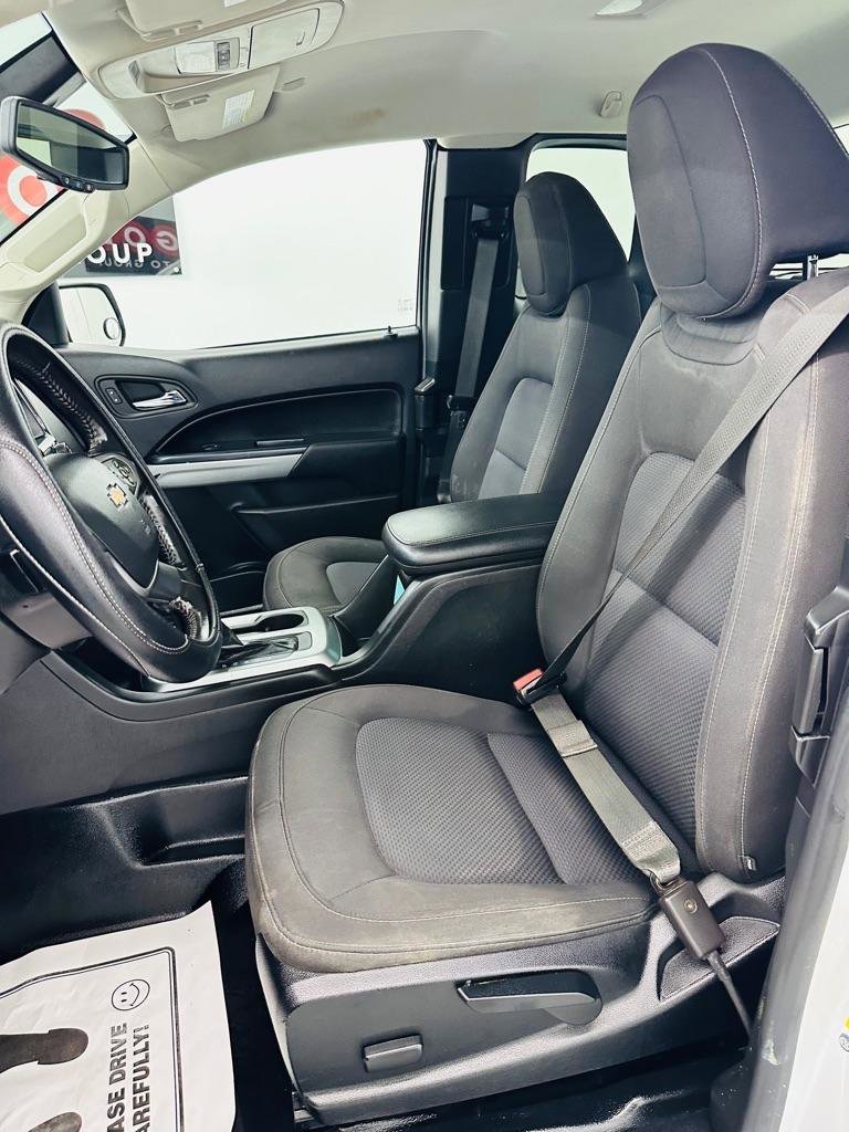 Used 2020 Chevrolet Colorado LT w/ Safety Package image 5