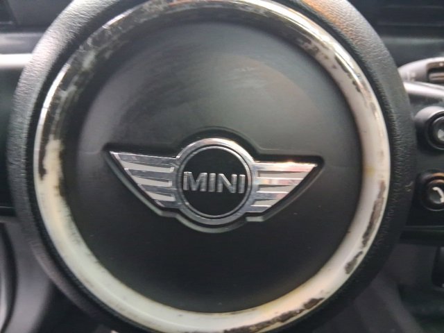 Used 2017 MINI Cooper Clubman image 16