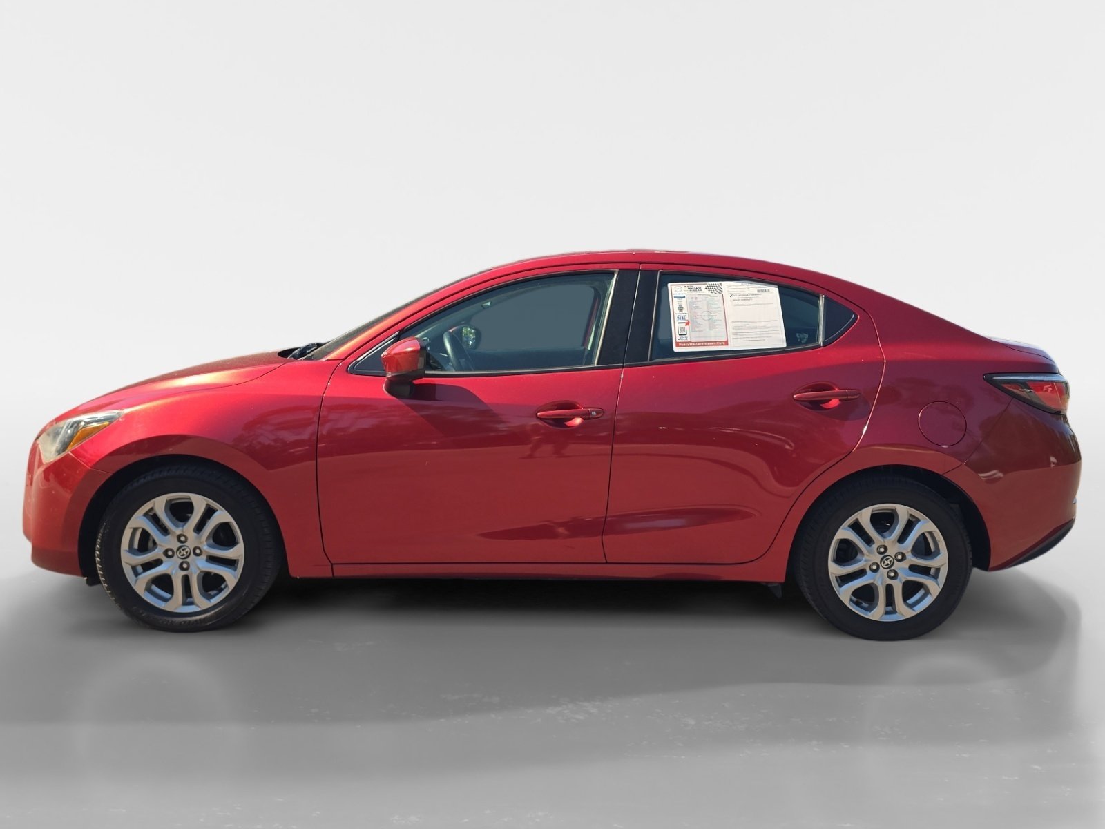 Used 2016 Scion iA FWD image 2