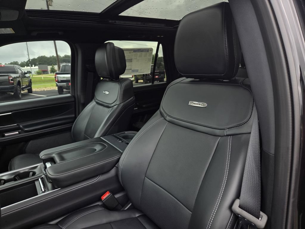 New 2026 Ford Expedition Max Platinum w/ Stealth Appearance Package AWD/4WD image 15