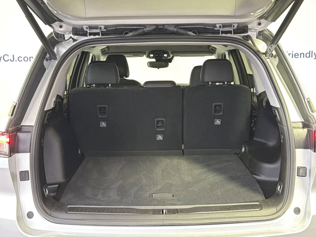 Used 2023 Jeep Grand Cherokee Limited image 8