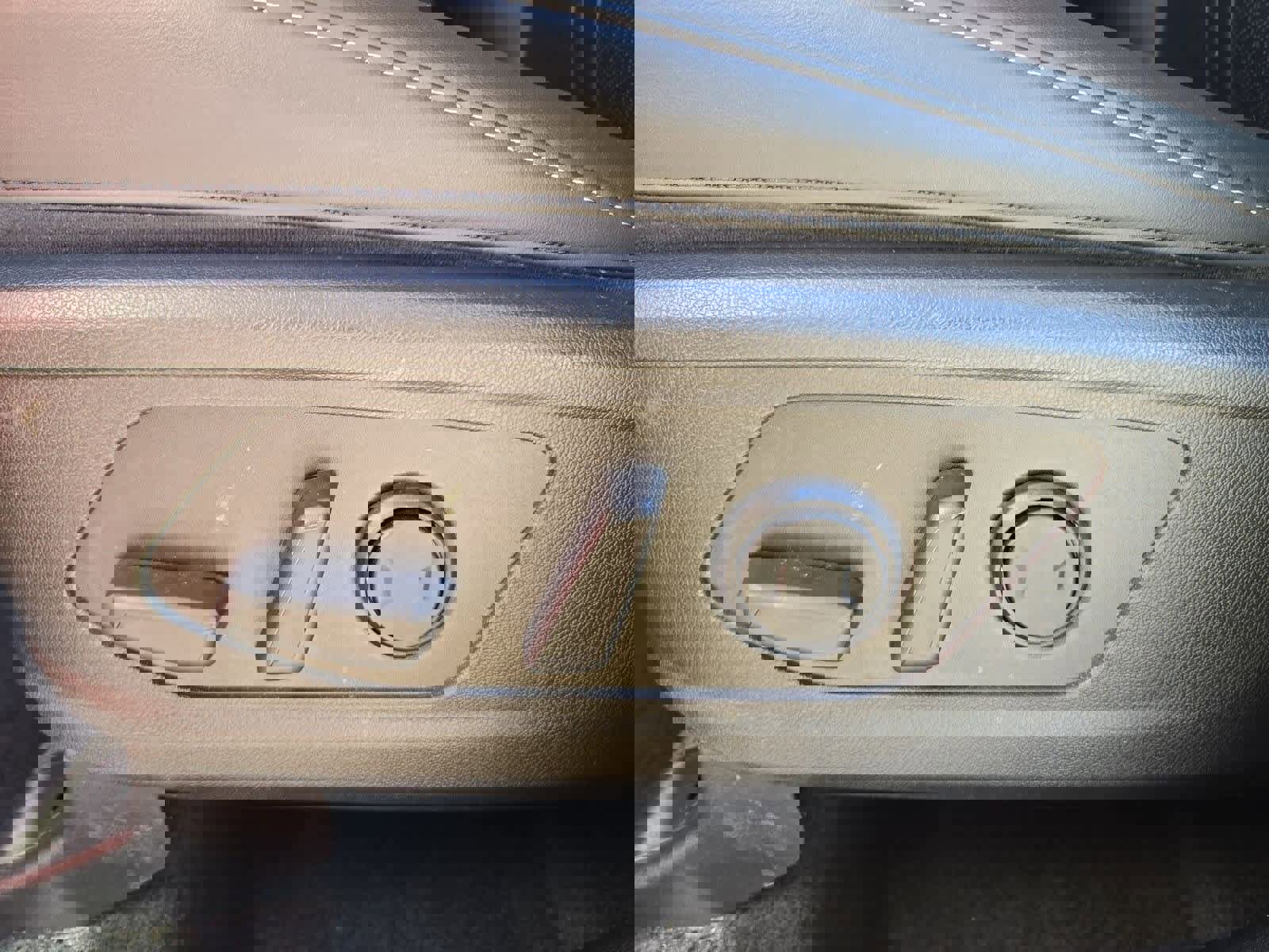 Certified 2022 Kia Sorento SX image 16