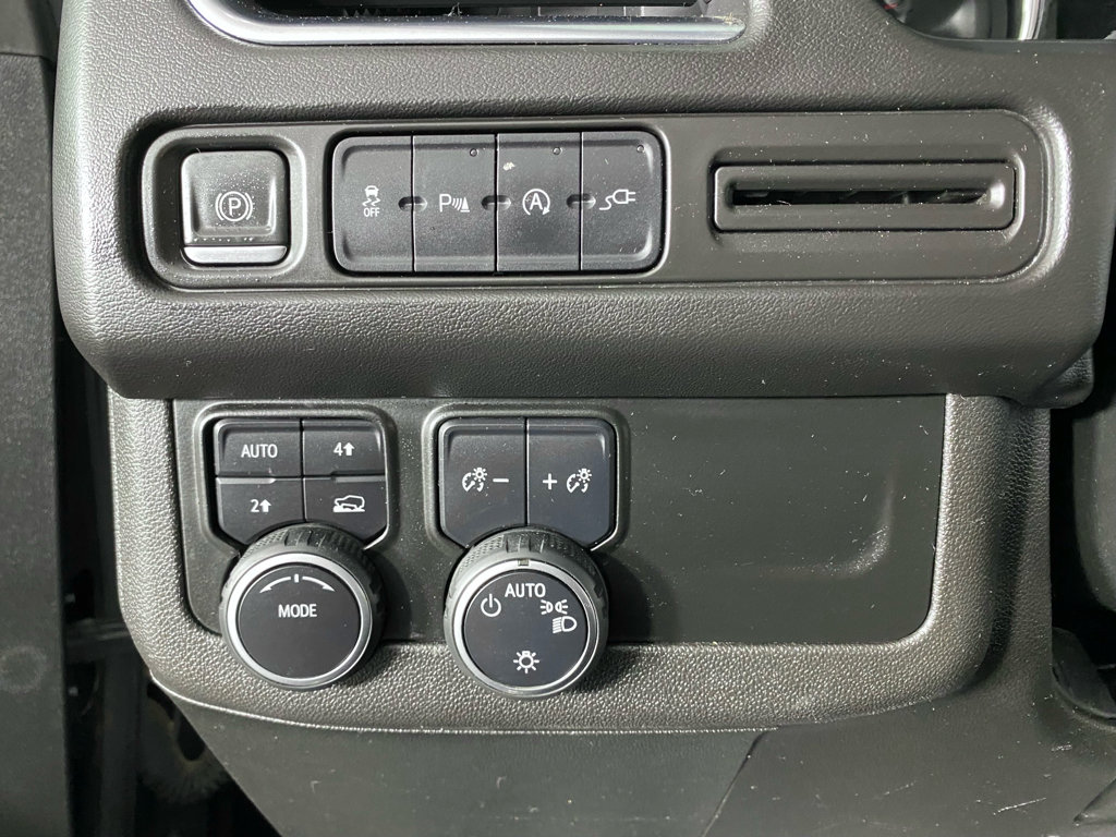 Used 2021 Chevrolet Tahoe RST AWD/4WD image 23