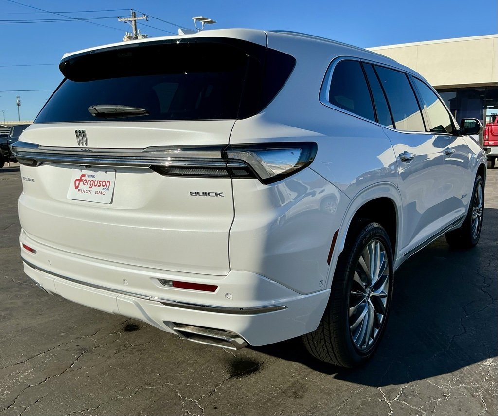 Used 2025 Buick Enclave Avenir w/ Super Cruise Package image 19