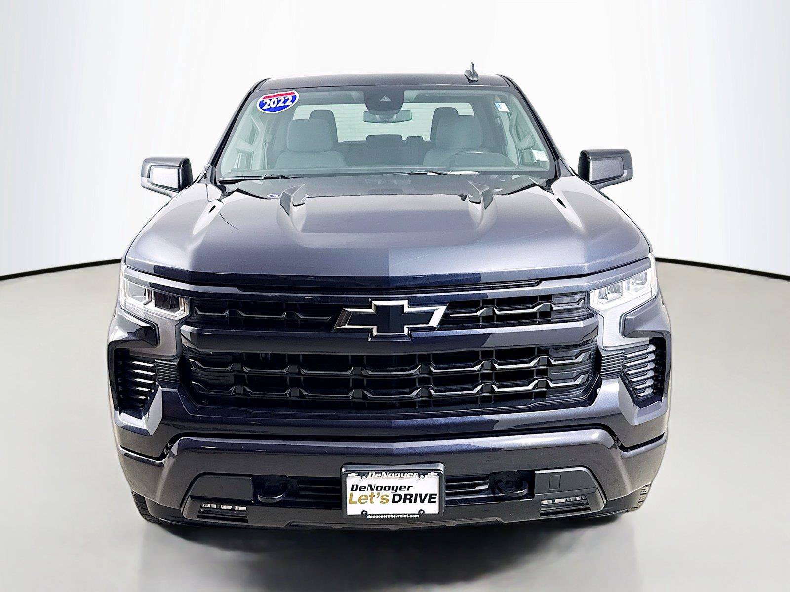 Used 2022 Chevrolet Silverado 1500 RST AWD/4WD image 3