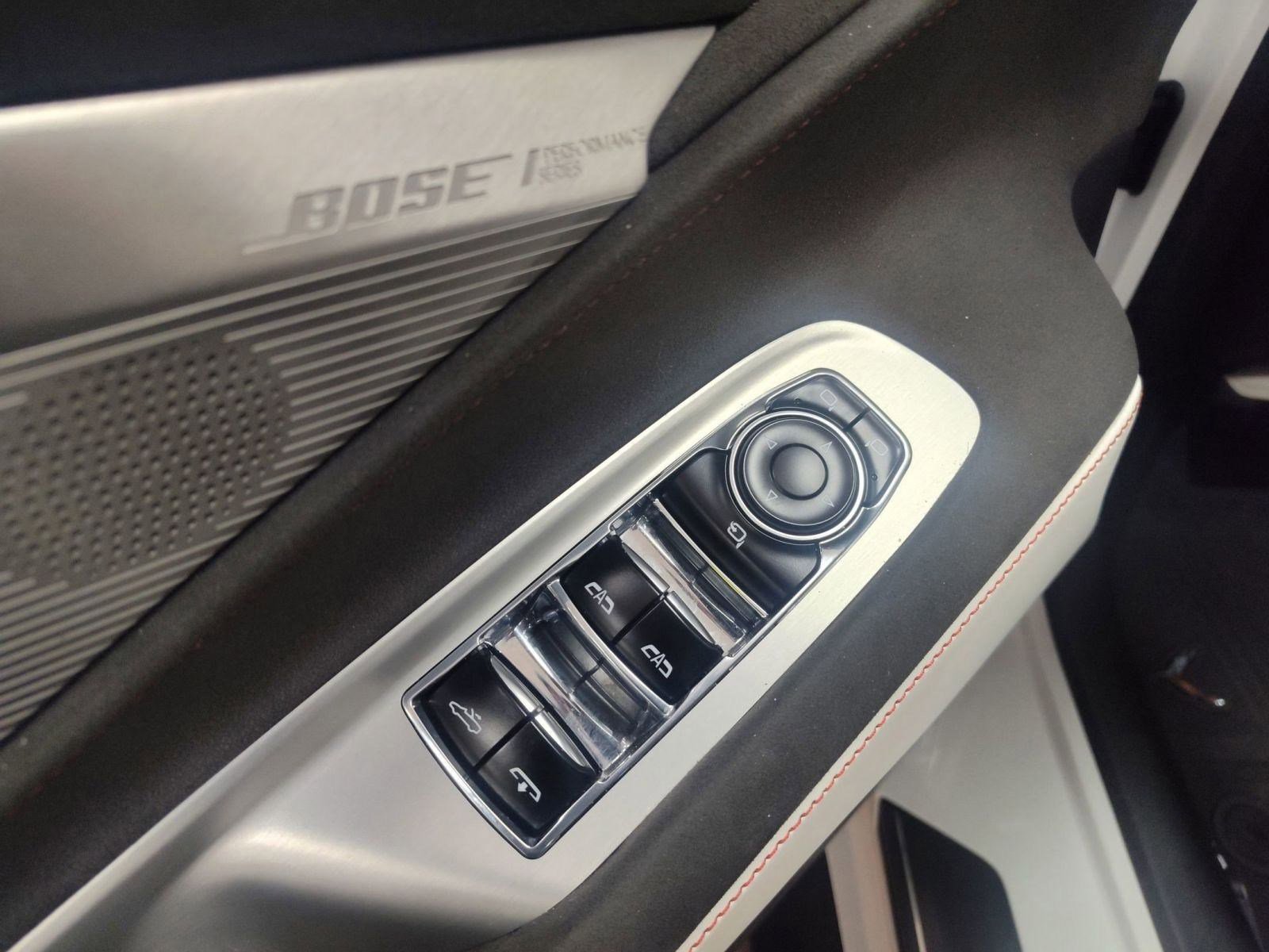 Used 2023 Chevrolet Corvette Stingray Premium Conv w/ Z51 Performance Package image 12